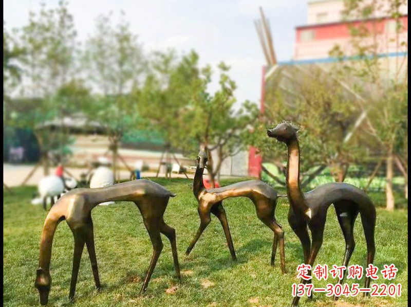 昆明艺术欣赏——梅花鹿雕塑