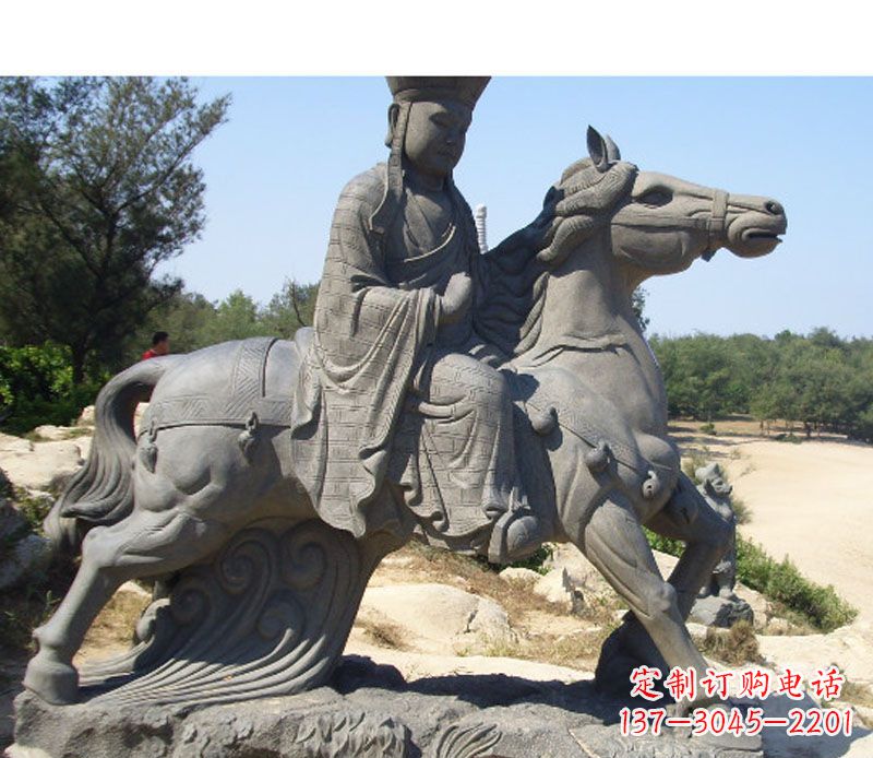 昆明中领雕塑:古代人物唐僧骑马雕塑