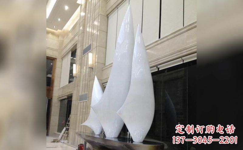 昆明广场帆船不锈钢雕塑