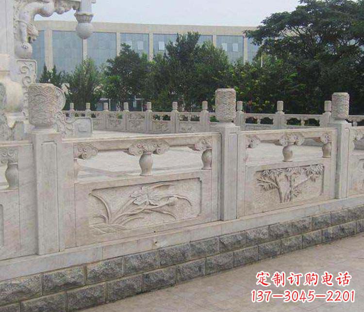 昆明中领雕塑：精美石材栏板雕塑