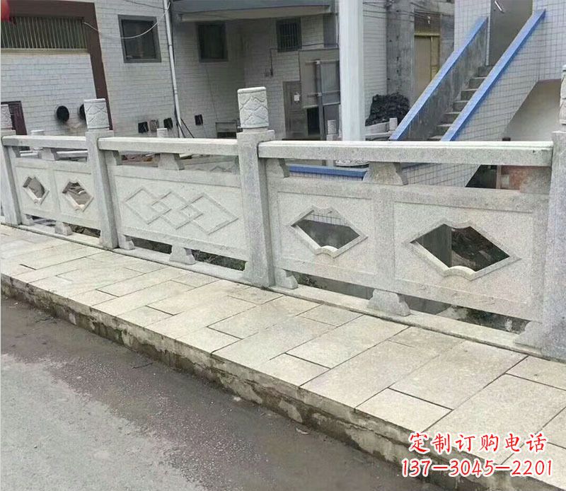 昆明中领雕塑:让您的栏板石雕更加出彩