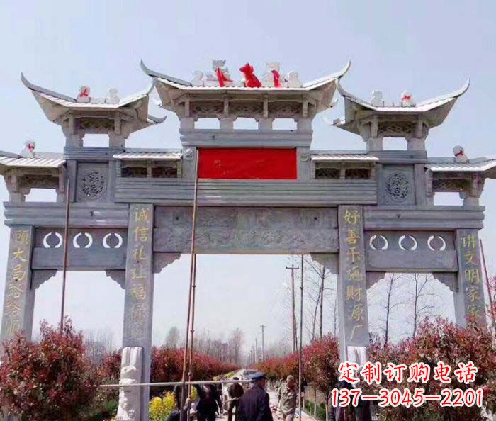 昆明传承经典，尊崇古风：牌坊石雕