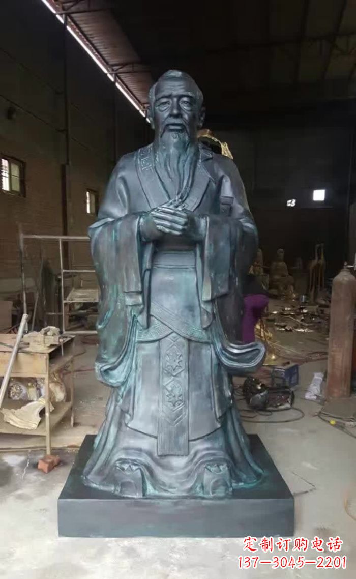 昆明中领雕塑的孔子青铜雕塑