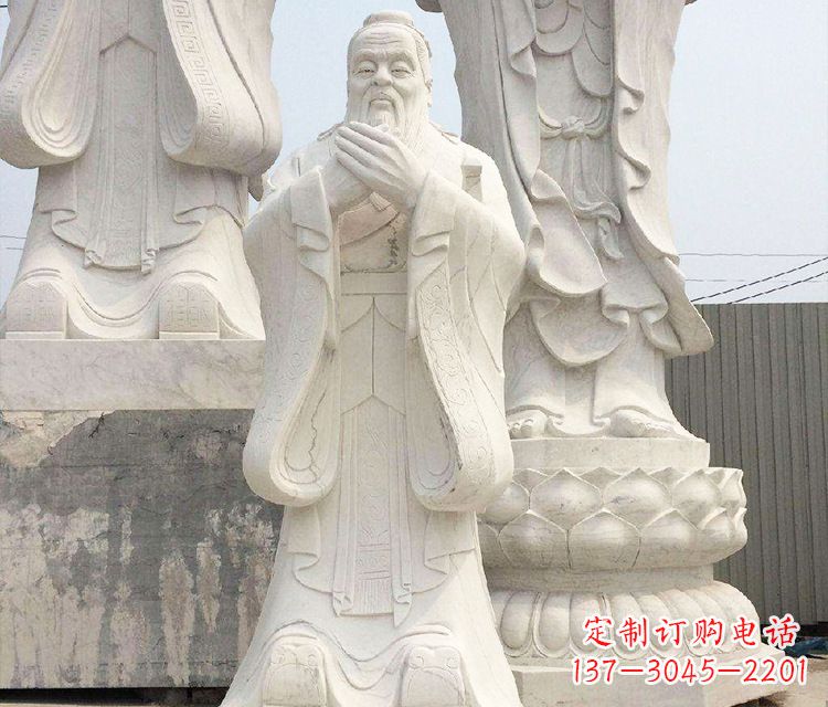 昆明孔子三雕像