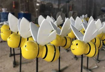 昆明动感蜜蜂雕塑，营造精致的都市公园