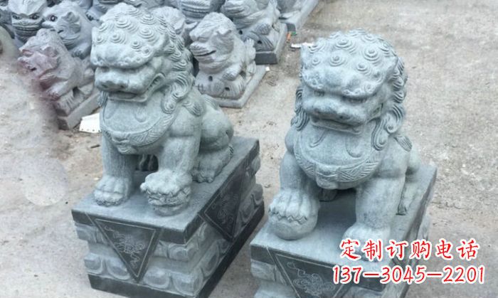 昆明青石小狮子门口石雕,精美传统风格