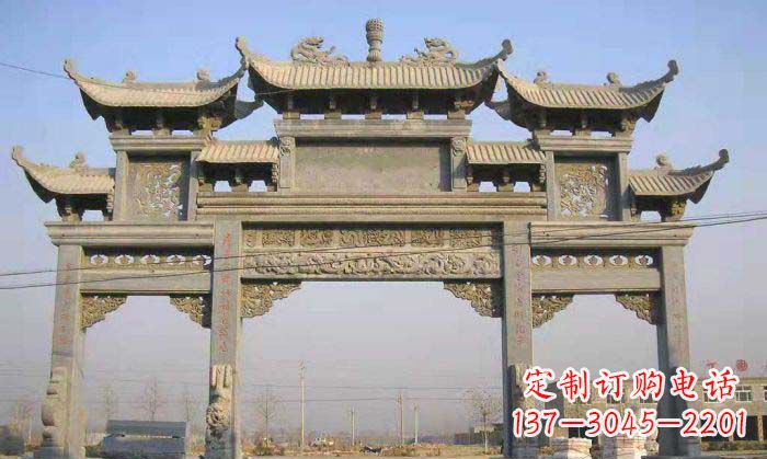 昆明特色街角石雕牌坊精致典雅的装点