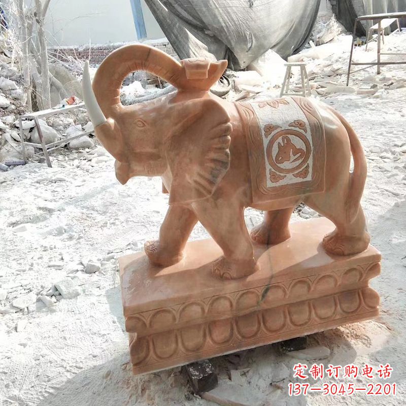 昆明千百年大象雕塑,唤来招财、吉祥、安康
