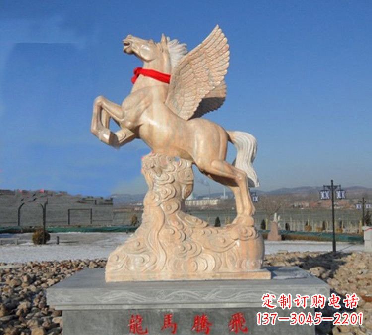 昆明让马雕塑赋予家居以灿烂热情——中领雕塑定制马雕塑