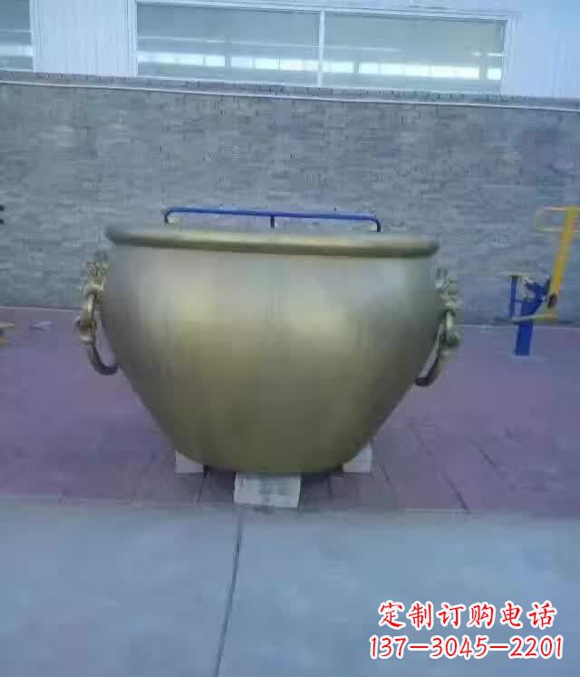 昆明水缸铜雕塑