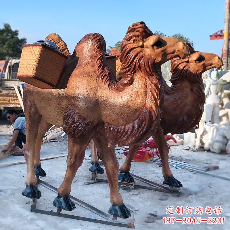 昆明丝绸之路仿真骆驼雕塑