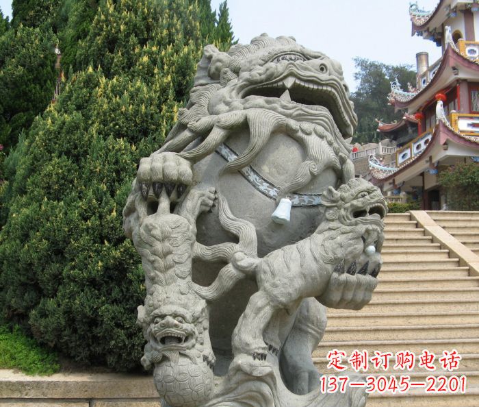 昆明寺庙景观狮子石雕