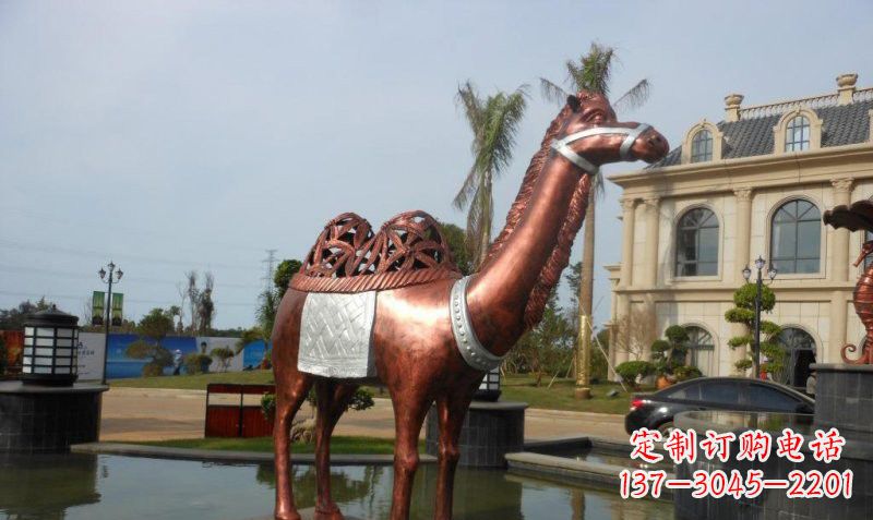 昆明铜雕抽象骆驼