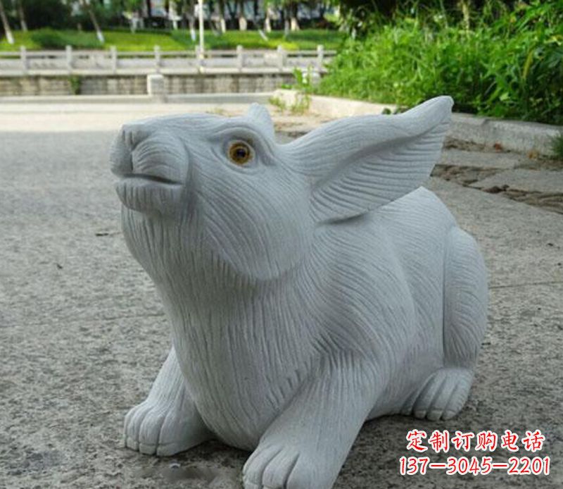 昆明兔子石雕公园景观雕塑