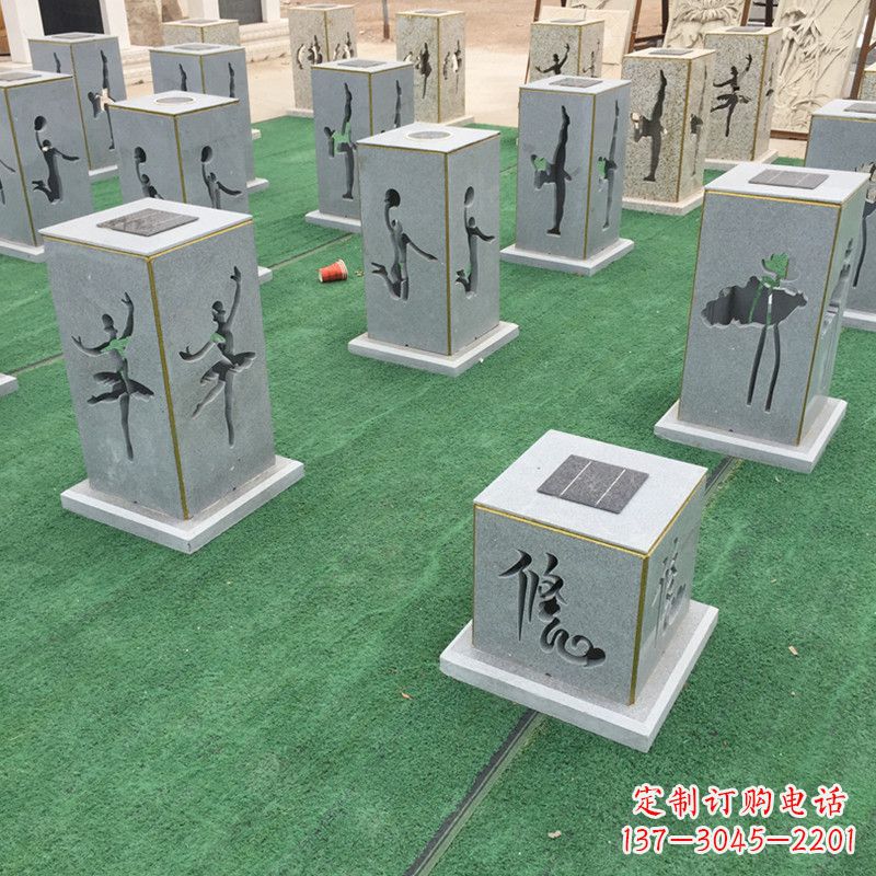 昆明现代镂花石灯