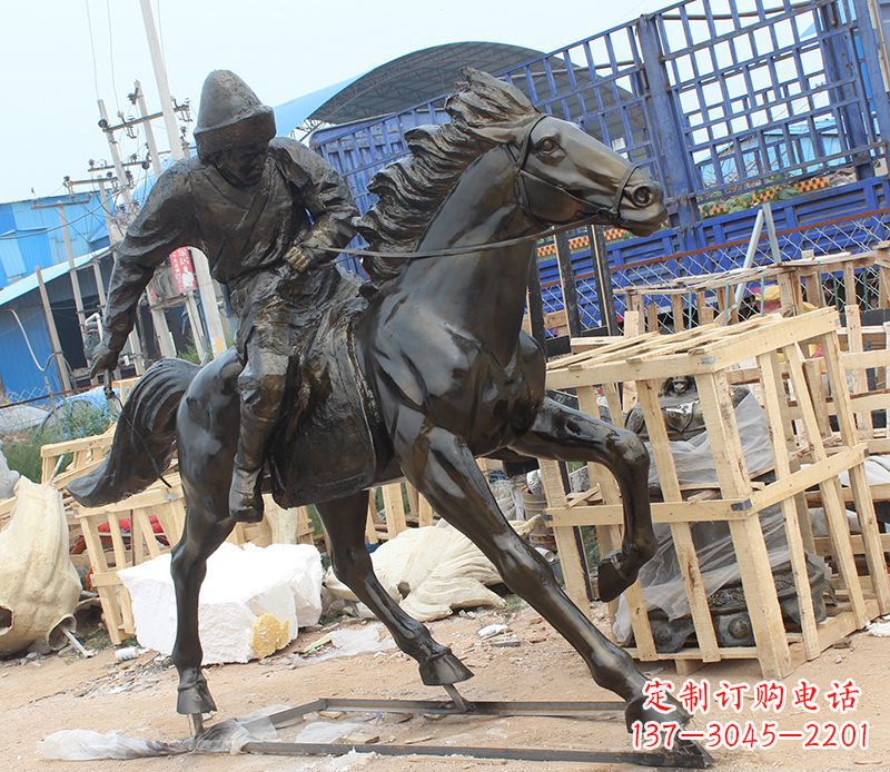 昆明现代骑马人物公园景观铜雕
