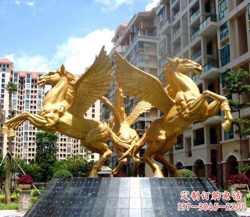 昆明小区飞马三匹马景观铜雕