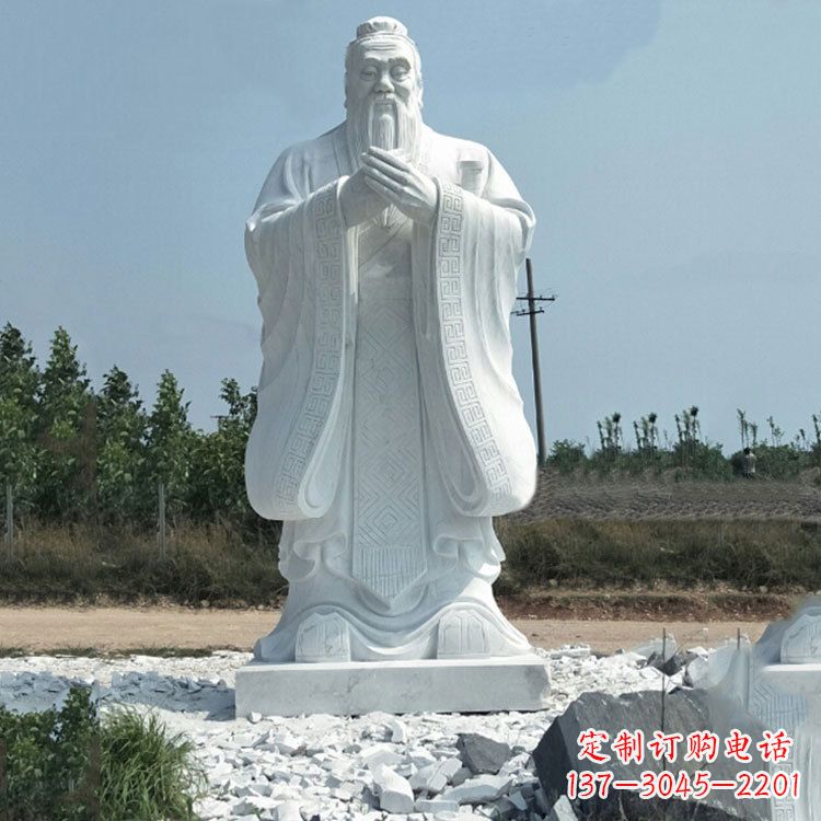 昆明校园孔子人物雕像