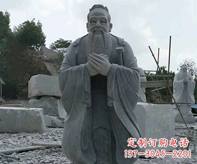 昆明校园孔子人物石雕