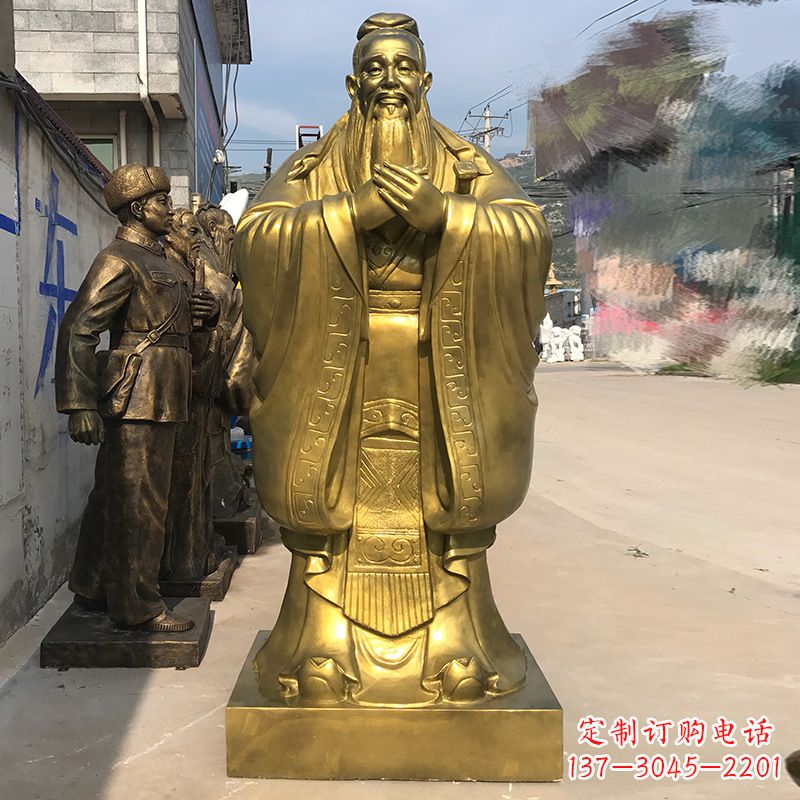 昆明校园孔子铜雕像