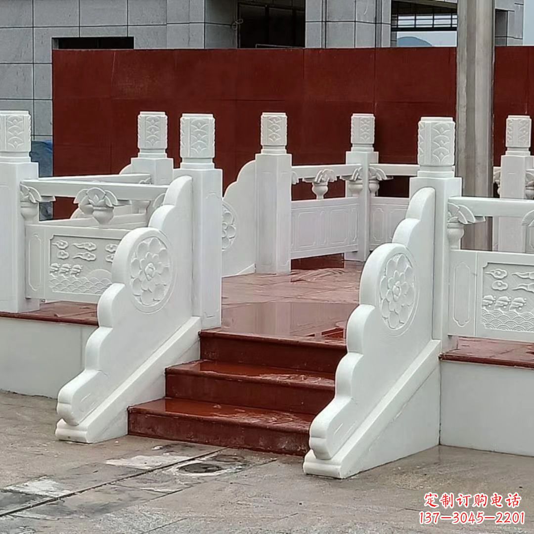 昆明学校校园国旗台石雕