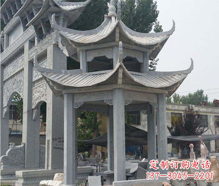 昆明园林双层石雕凉亭