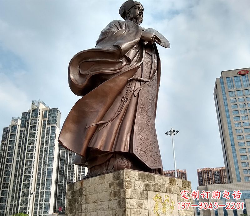 昆明诸葛亮人物铜雕