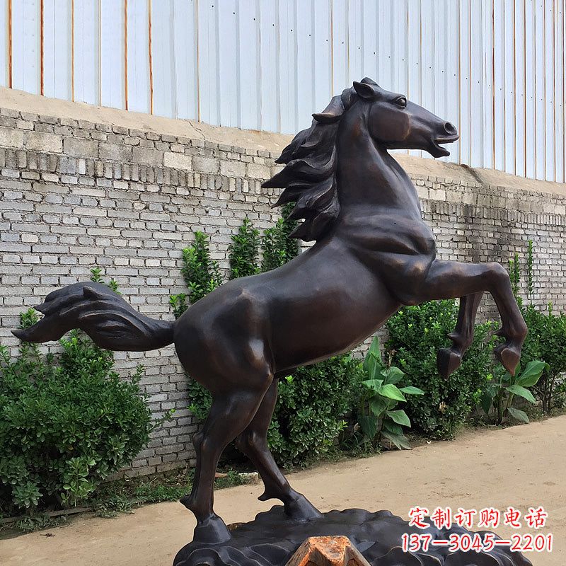 昆明铸铜马儿雕塑