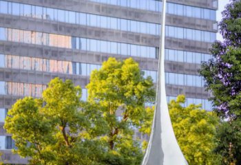 昆明水滴雕塑-不锈钢镜面公园广场水滴雕塑